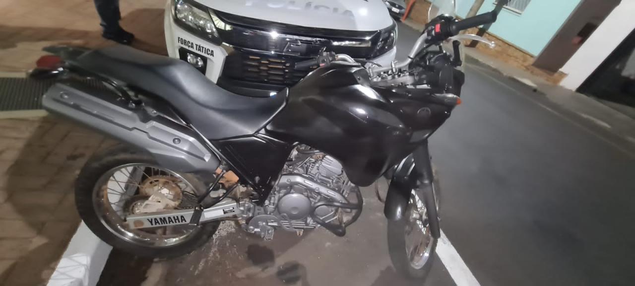 Foto 2 de 4 — Homem é preso por tráfico de drogas no CDHU do Jardim Paraíso